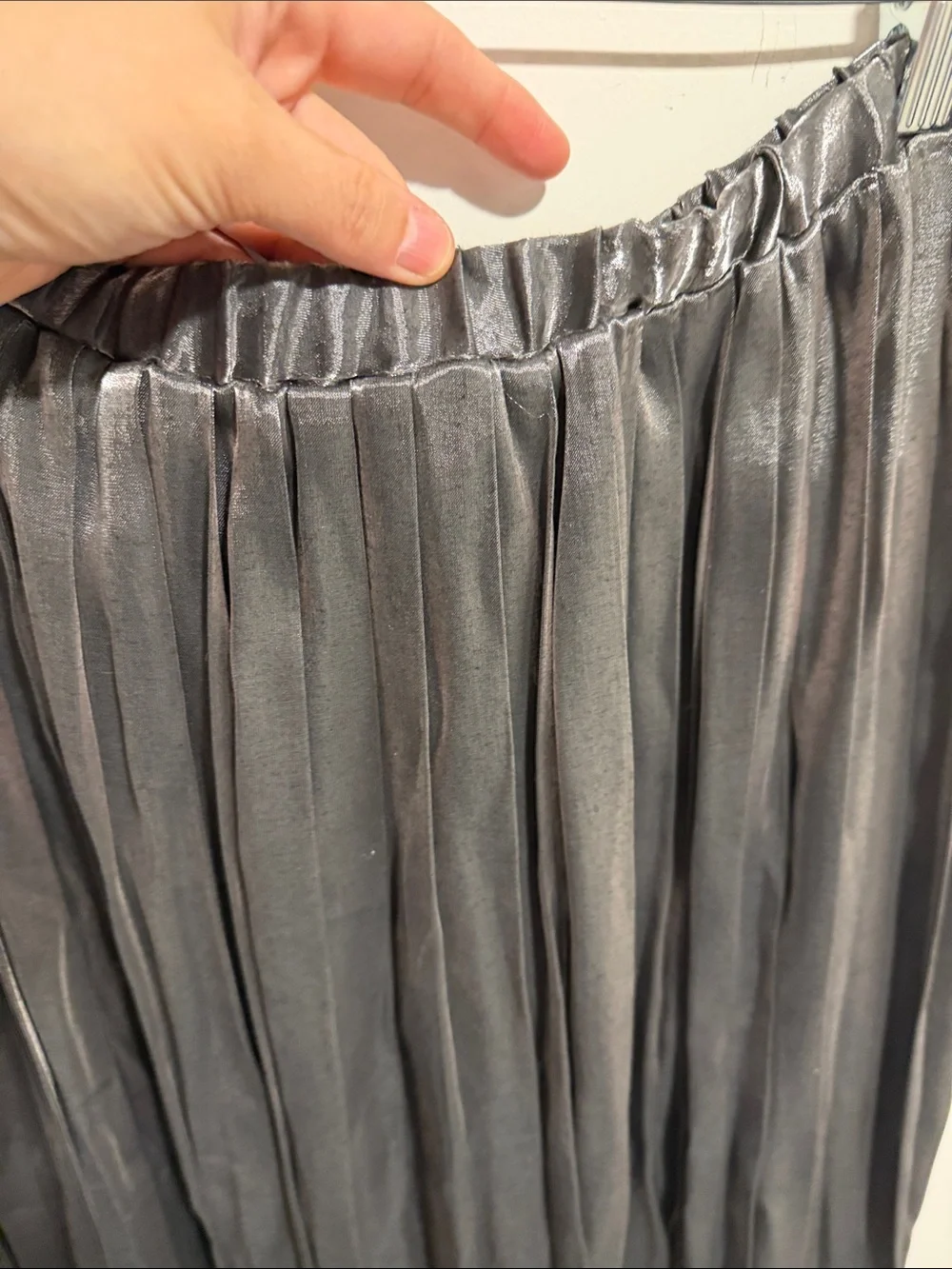 Jessica Howard Metallic Gray Pleated Maxi Skirt Size 8